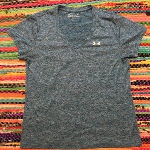 Under Armour Size L Heat Gear V Neck
